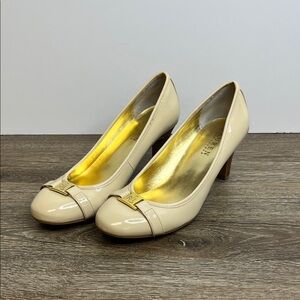Lauren Ralph Lauren Patent Leather Heels | Beige Pumps | Gold Hardware | 6.5